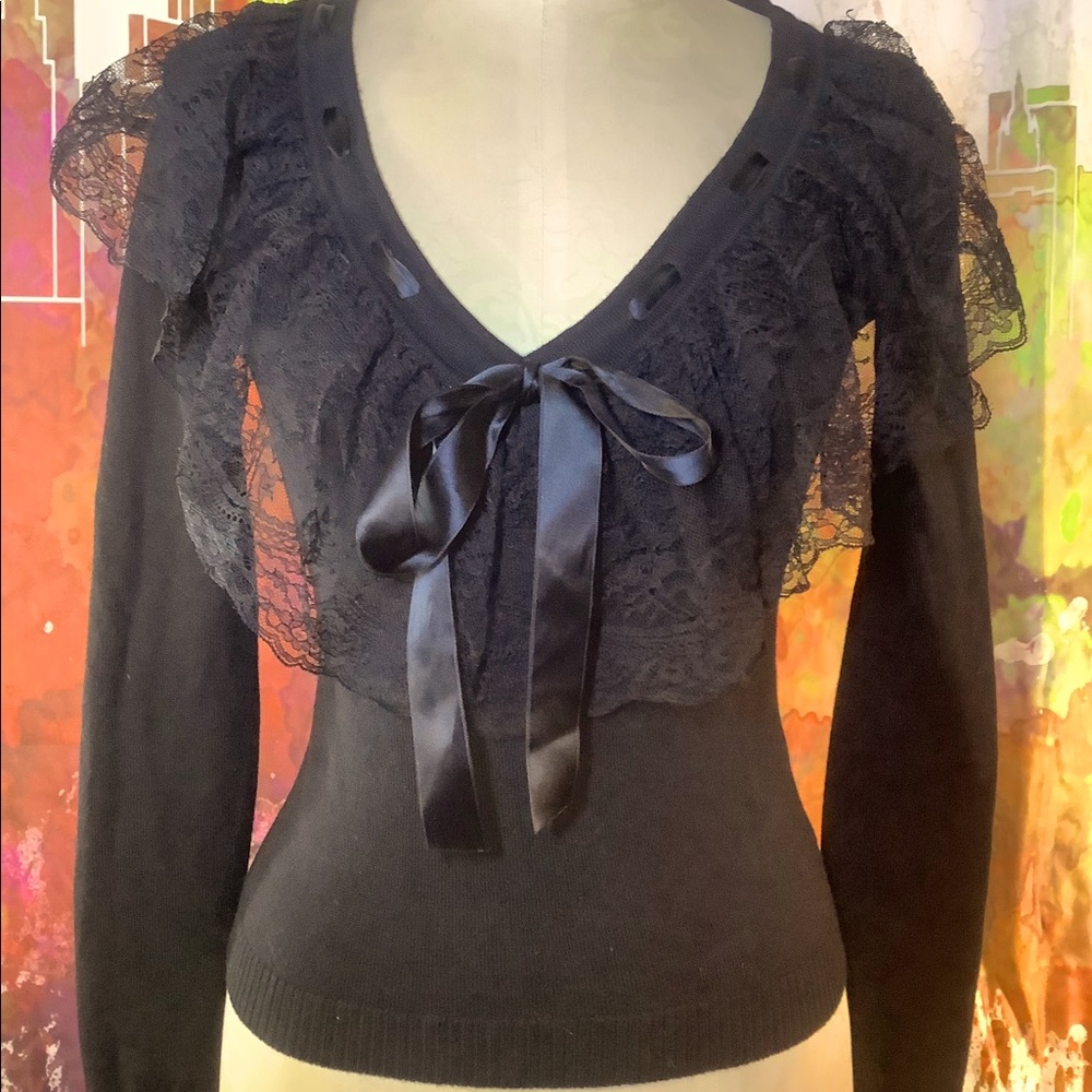 Vintage Italy Valentino Lace Ribbon V Sweater 4